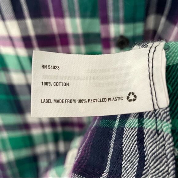 Gap The Fitted Boyfriend Plaid Flannel Button Up Shirt, Medium - Picture 12 of 13